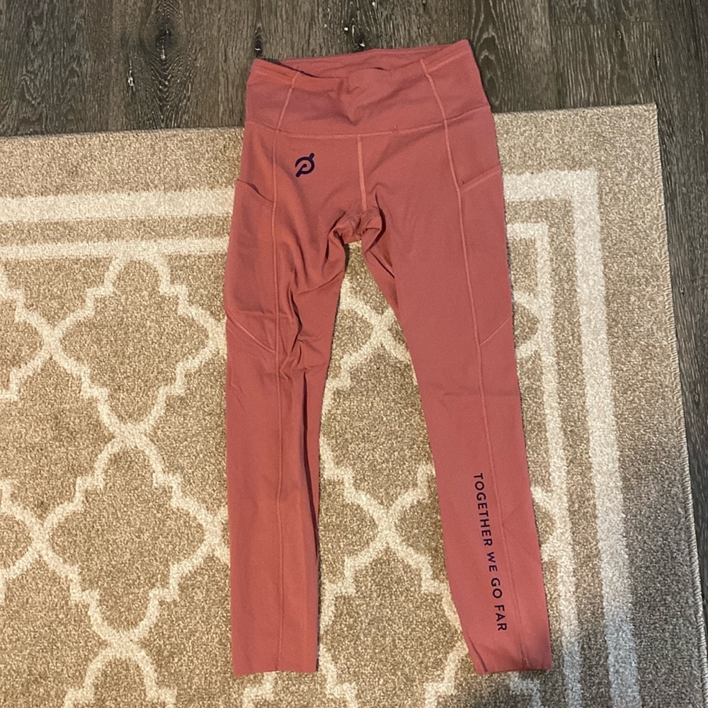 Lululemon peloton size six coral leggings